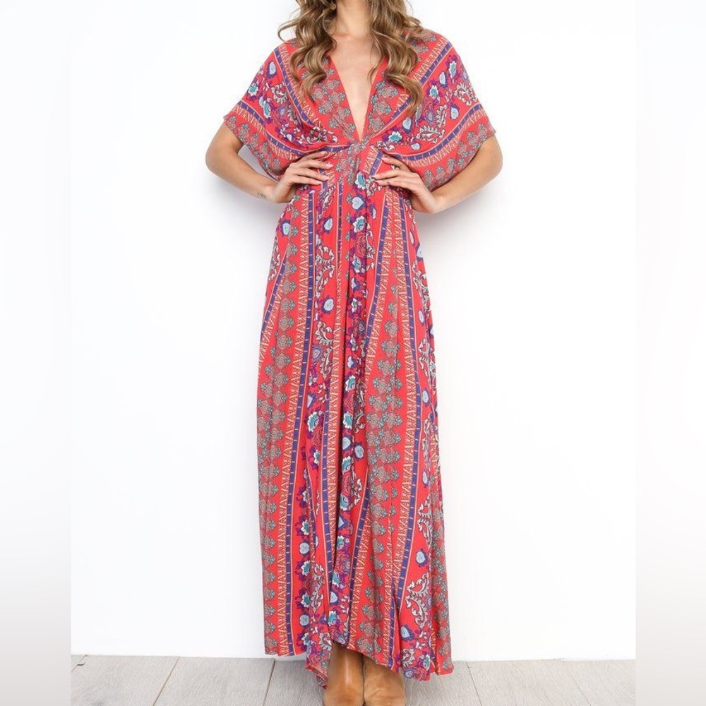 Red Floral Print Plunge Kimono Dress